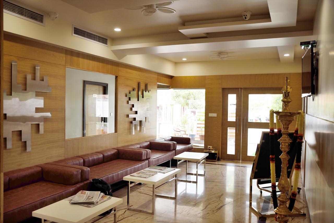 Hotel Laya Inn Ariyalur 外观 照片